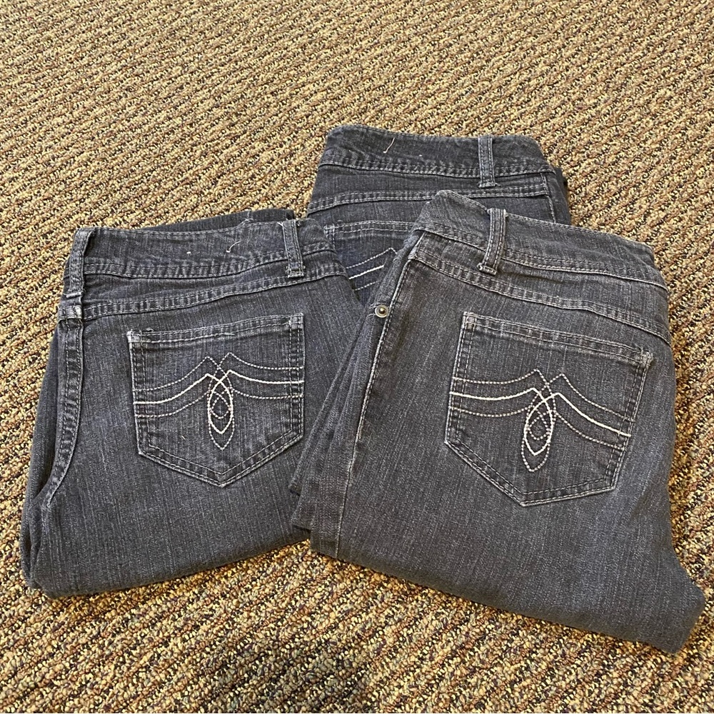 3 identical pairs of jeans